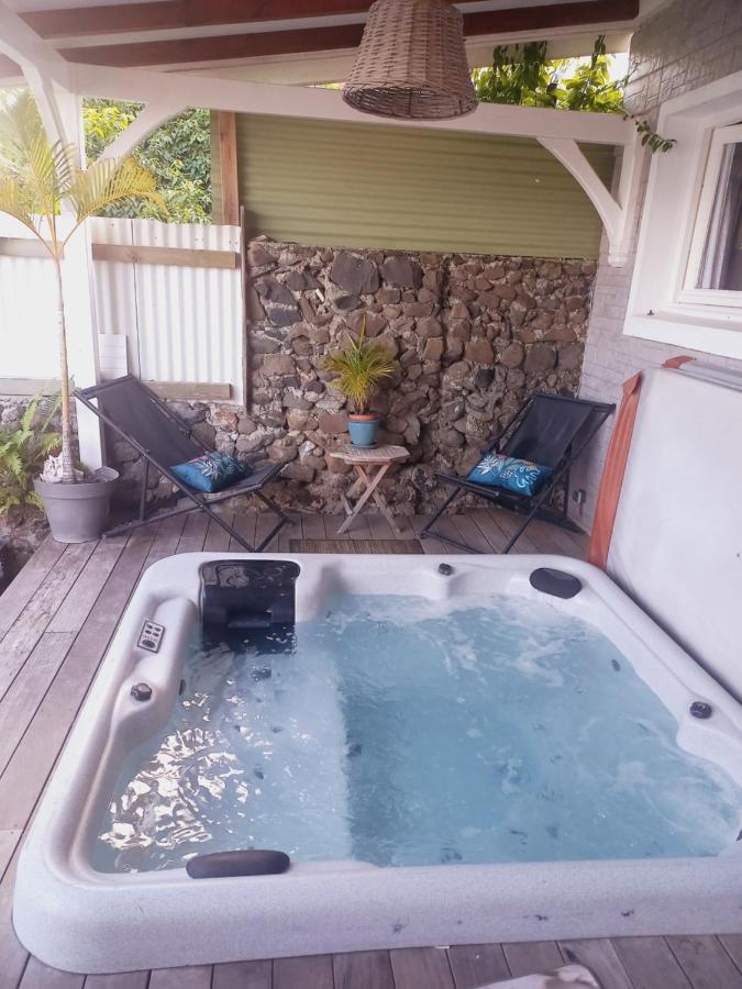 Ferienwohnung Une Pause S'Impose Au Vauclin Avec Votre Jacuzzi Privatif Pour 3 Nuits Minimum Le Vauclin Exterior foto